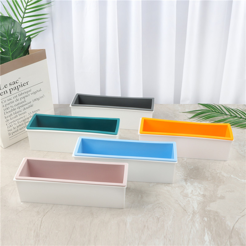 Plastikowe pudełko + silikonow – Soap Making Kit For Beginners recenzja i cena